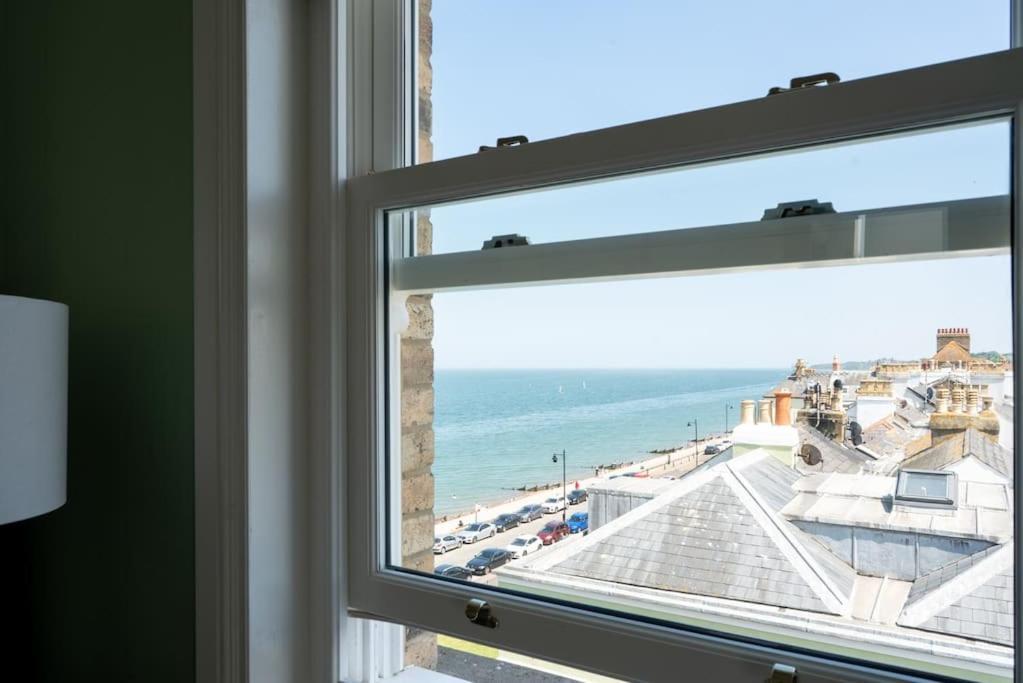 Luxury Duplex Penthouse On The Beach With Panoramic Sea Views Herne Bay Buitenkant foto