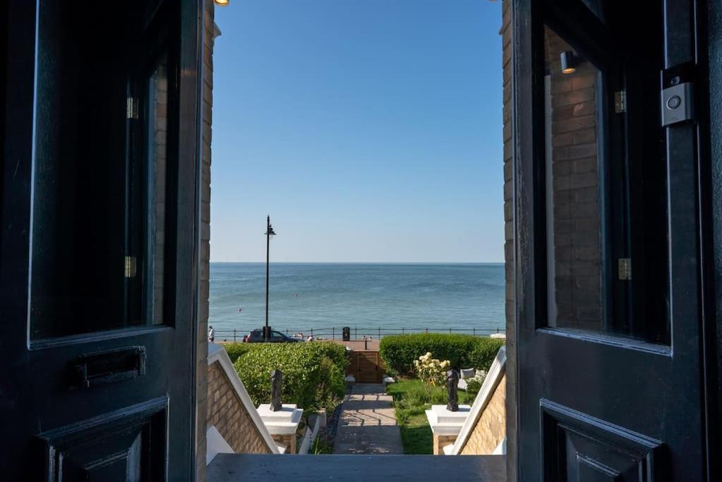 Luxury Duplex Penthouse On The Beach With Panoramic Sea Views Herne Bay Buitenkant foto